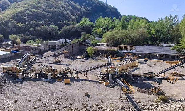 Mobile Crushing Plant in Operation